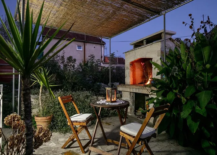 Stone House Harmony - One Bedroom With Patio And Garden View 1
