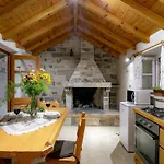 Stone House Harmony - One Bedroom With Patio And Garden View 1 شقة *