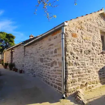 Stone House Harmony - One Bedroom With Patio And Garden View 1 Apartment Zrnovo