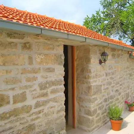 Stone House Harmony - One Bedroom With Patio And Garden View 1 Žrnovo