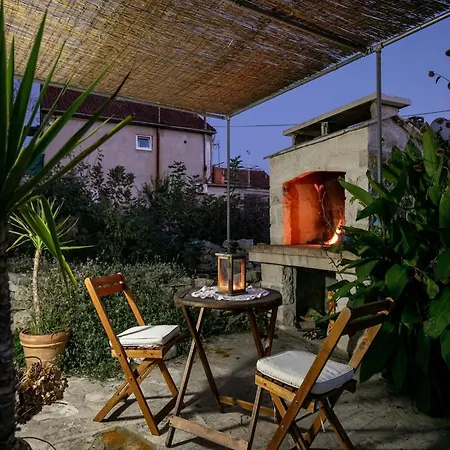 Stone House Harmony - One Bedroom With Patio And Garden View 1
