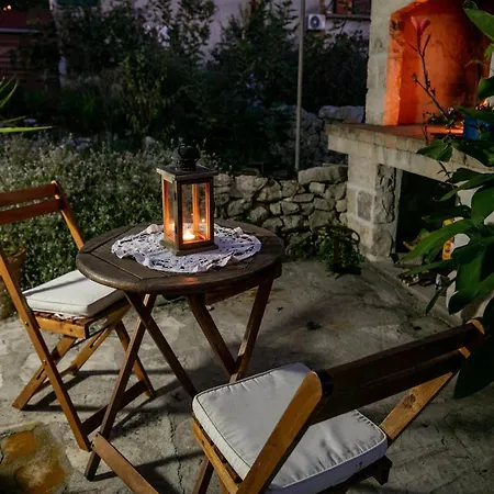 Stone House Harmony - One Bedroom With Patio And Garden View 1 Apartman Žrnovo