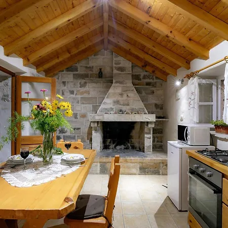 Stone House Harmony - One Bedroom With Patio And Garden View 1 Apartman *