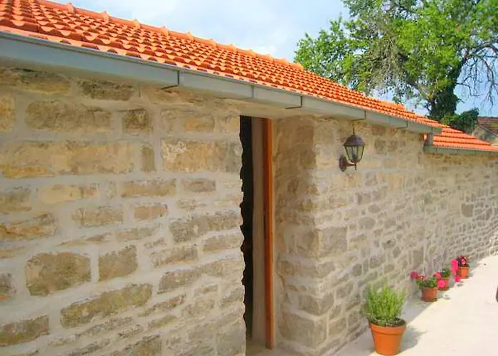 Stone House Harmony - One Bedroom With Patio And Garden View 1 Zrnovo